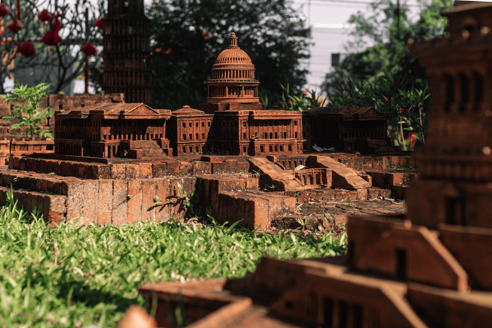 Visitors can marvel at the intricately crafted miniature world icons made of pottery, reflecting the artistry and skill of the local artisans (Source: Thanh Ha Terracotta Park - Công Viên Đất Nung Thanh Hà Hội An)